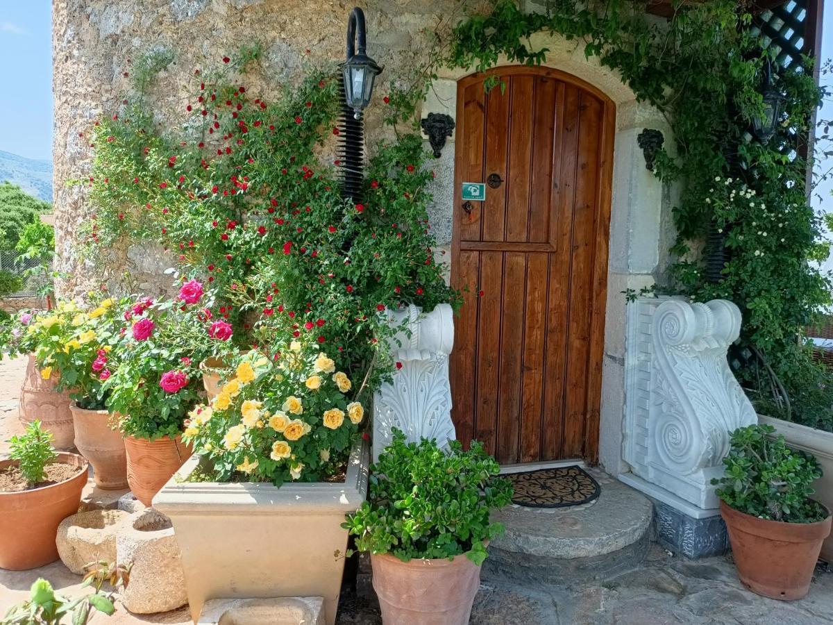 Traditional Windmill-Milos Kroustas Exterior photo