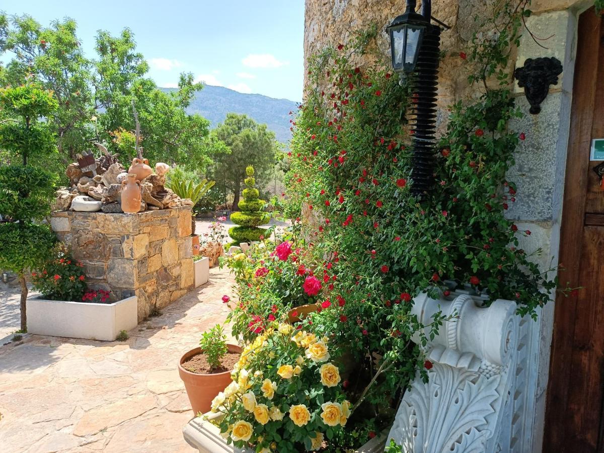 Traditional Windmill-Milos Kroustas Exterior photo