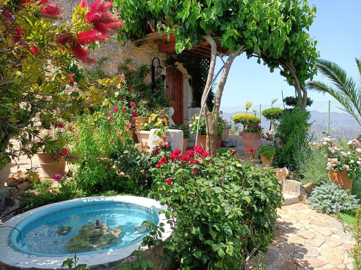 Traditional Windmill-Milos Kroustas Exterior photo